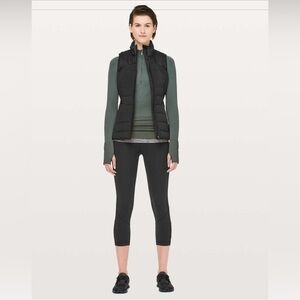 Lululemon Pace Rival Crop *Full-On Luxtreme 22"
Black Size 4